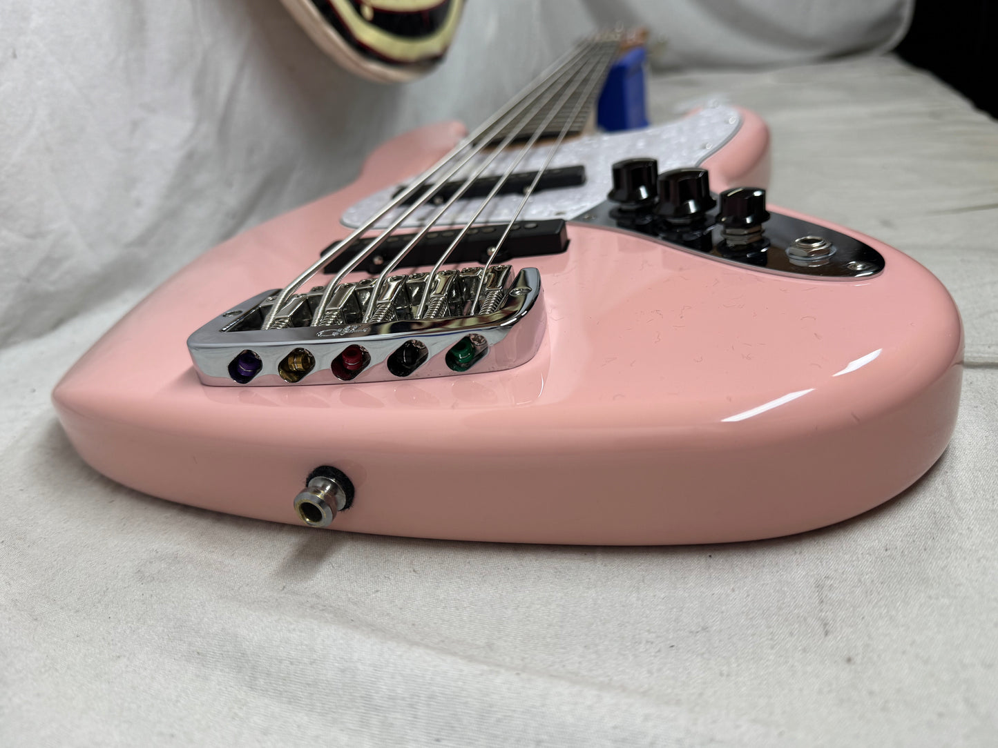 G&L JB-5 jb5 5-string Bass with Case 2021 - Shell Pink