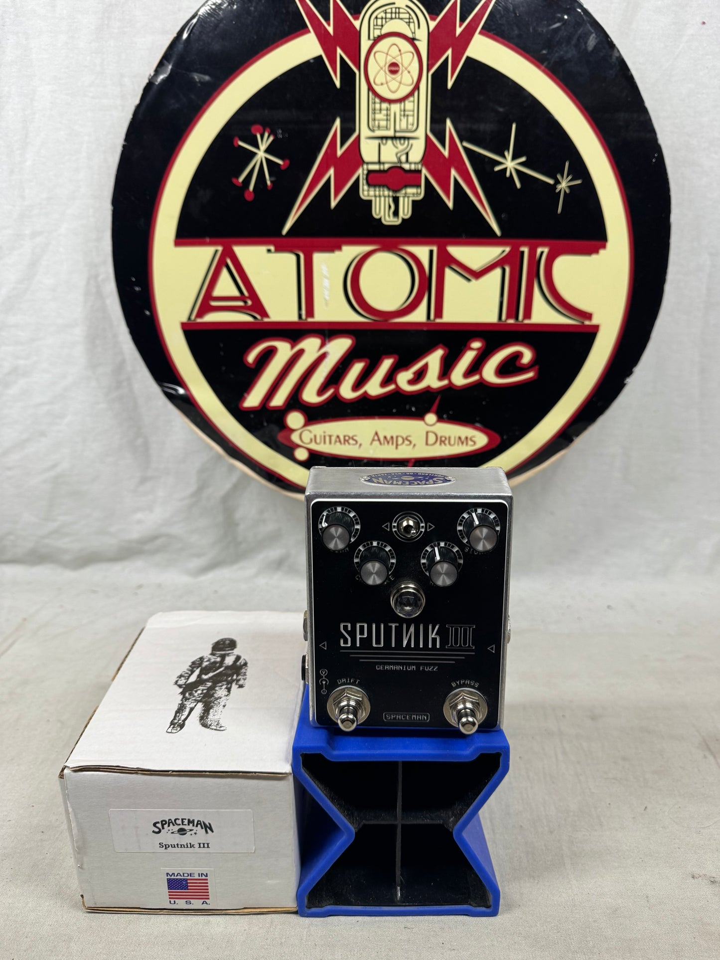 Spaceman Sputnik III 3 Germanium Fuzz Pedal with Box