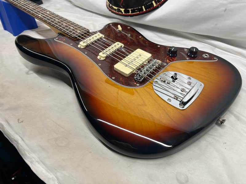 Fender Pawn Shop Bass VI 6-String Short Scale Bass Guitar - Image 19
