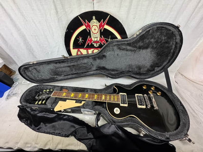 Gibson Les Paul Classic Guitar with Case