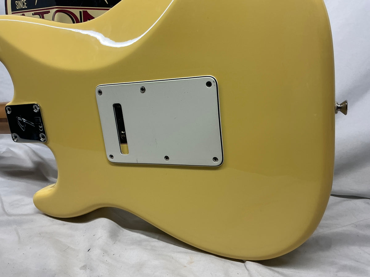 Fender Player Stratocaster Guitar 2019 - Buttercream / Maple neck