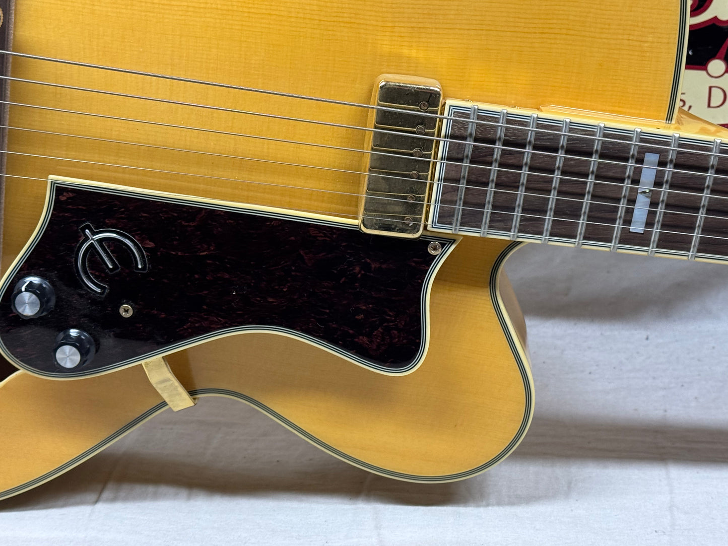 Epiphone Emperor Regent Archtop Hollowbody Guitar 2011