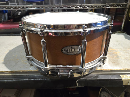 Pearl Free Floater Snare 14" x 6.5"