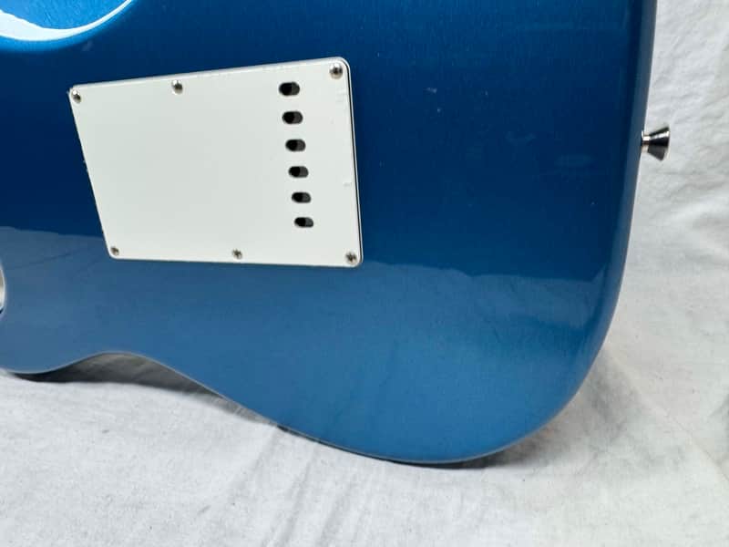 Fender Traditional '60s Stratocaster Guitar - MIJ Made In Japan - Image 15