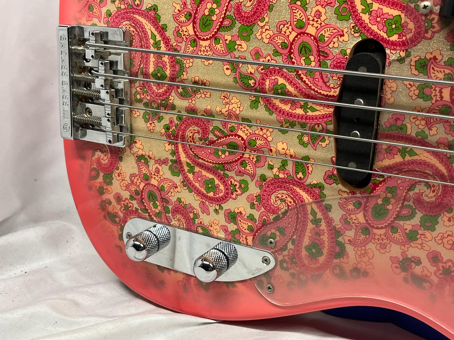 Fender '54 Reissue 4-String Electric Precision Bass MIJ - Made in Japan 2003 with Hard Case - Paisley