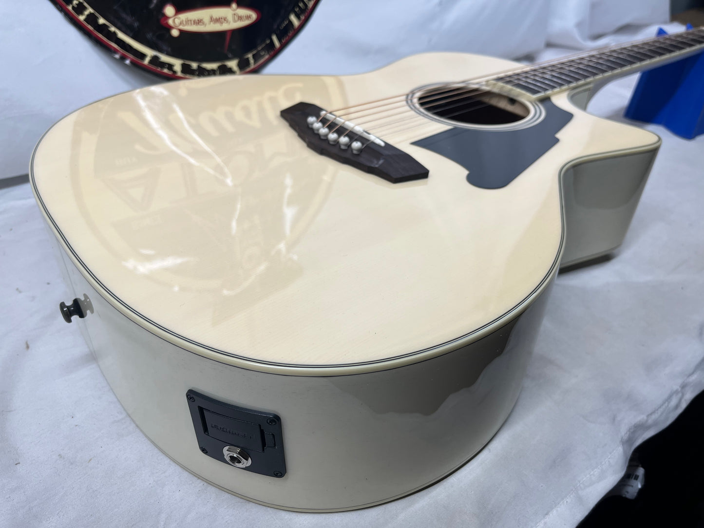 D'Angelico DAPG200G Premier Gramercy Gradn Auditorium Acoustic Electric Guitar - White Wash