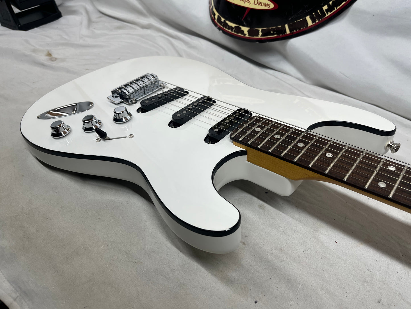 Fender Aerodyne Special Stratocaster Strat Electric Guitar MIJ - Made in Japan - Bright White