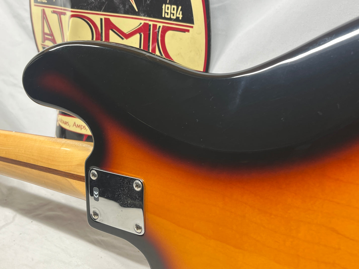 Fender Standard Jazz Bass V 5-String Electric Bass with Hard Case - Brown Sunburst