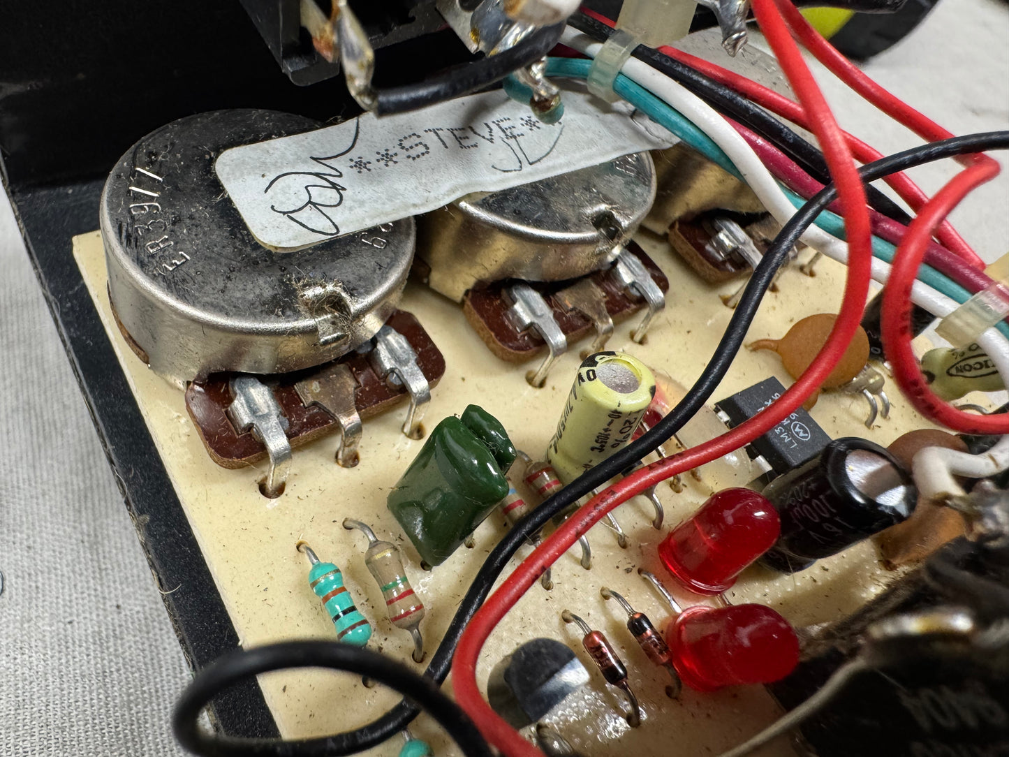 ProCo Rat v5-A Turbo Rat Distortion Pedal with LM308N OpAmp chip - pot codes date to 1993