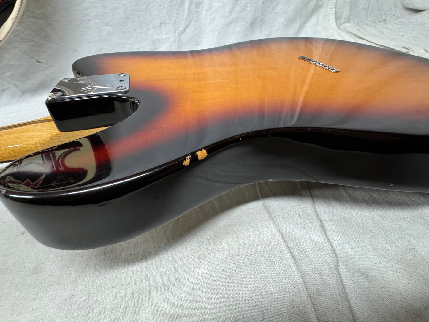 Fender American Standard Telecaster Guitar 1991 - 3-Color Sunburst / Rosewood fingerboard