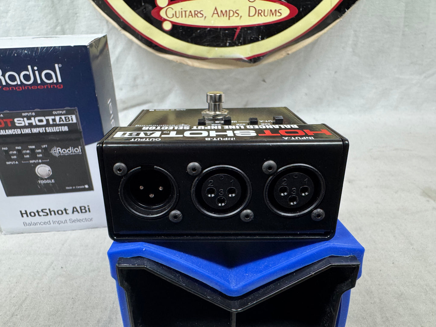 Radial Engineering HotShot hot shot ABi Balanced Line Input Selector ABY Pedal with Box