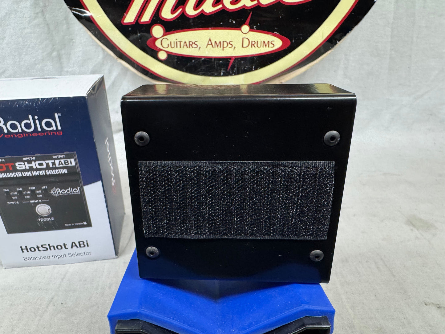 Radial Engineering HotShot hot shot ABi Balanced Line Input Selector ABY Pedal with Box