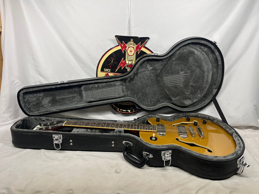 Epiphone Wildkat Studio Semi-Hollow Body Electric Guitar with Case - Metallic Goldtop