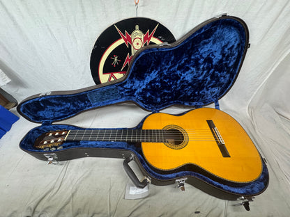 Masaru Kohno Classical Acoustic Guitar with Case - MIJ Made In Japan - previously owned by Charlie Byrd 1979