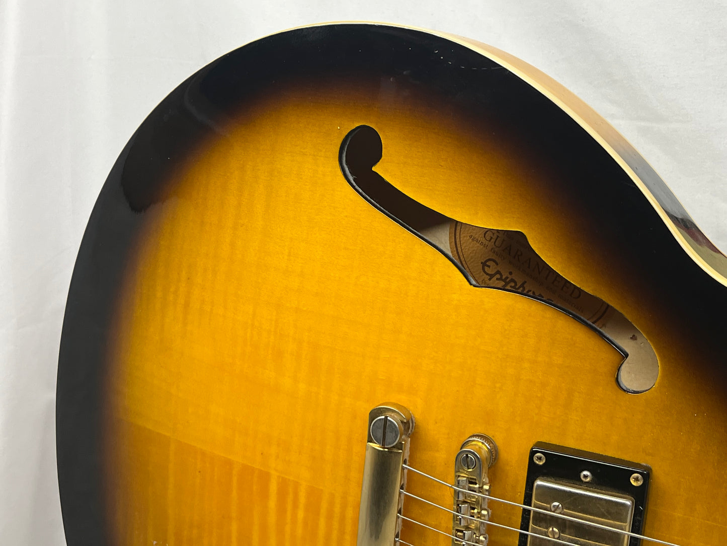 Epiphone DOT Deluxe VS Semi-Hollow Body Electric Guitar