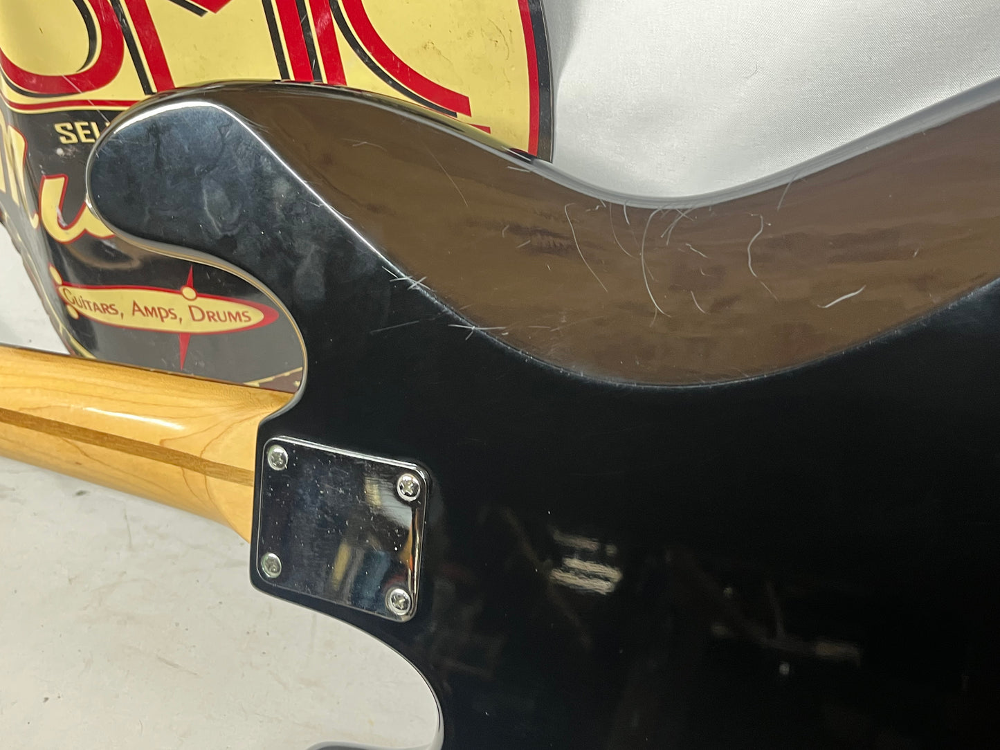 Squier 4-String Electric Jazz Bass