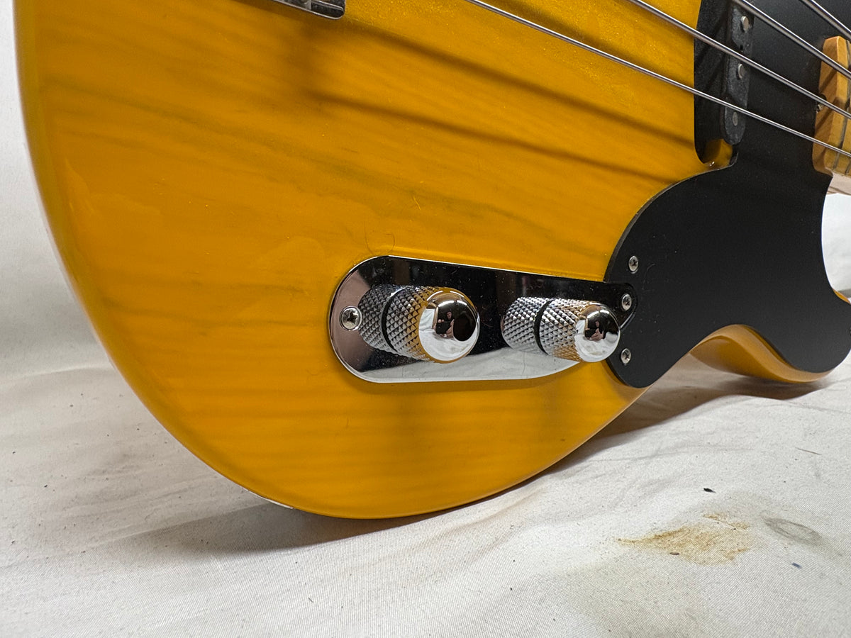 Fender Precision Bass - Butterscotch Blonde with Maple Fretboard