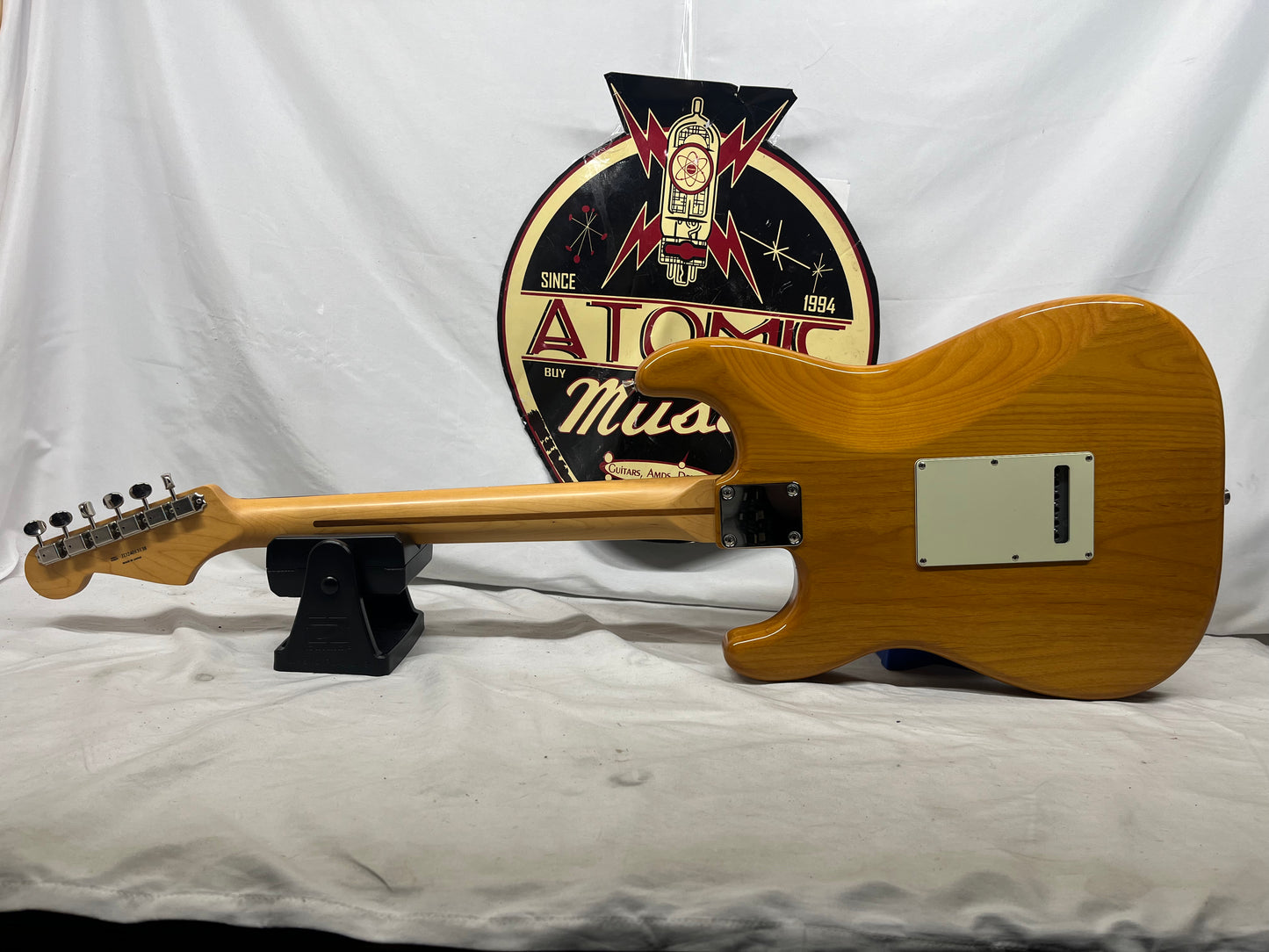 Fender 2024 Collection, Made in Japan Hybrid II Stratocaster Strat HSH with Gig Bag - Vintage Natural