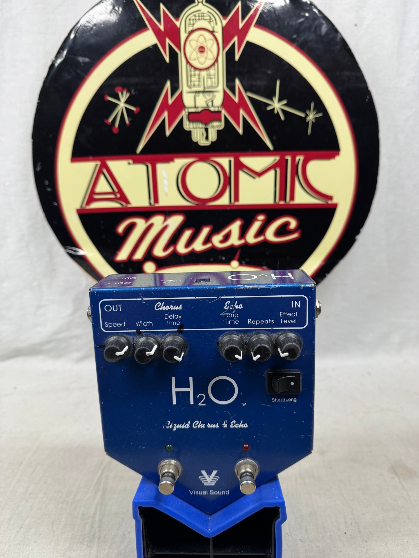 Visual Sound H2O v1 Liquid Chorus Echo Pedal