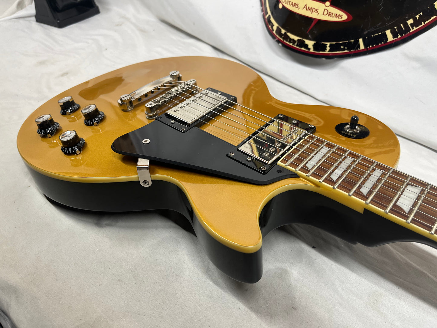 Epiphone Joe Bonamassa Singature Les Paul Singlecut Electric Guitar with Case - Goldtop