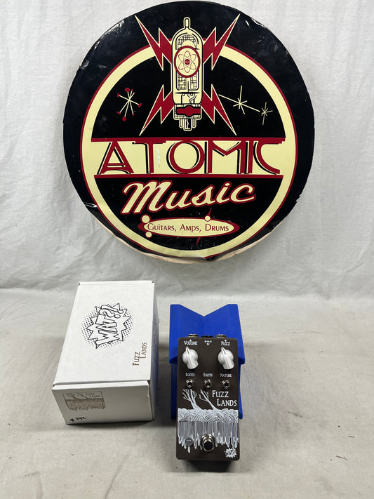 Wonderful Audio Technology WAT?! Fuzz Lands Fuzz Pedal with Box