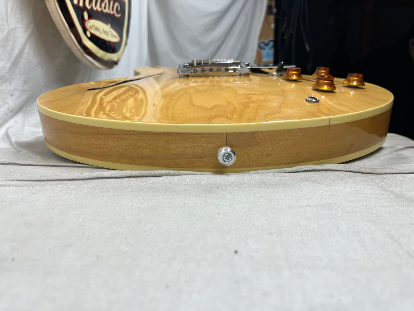 Epiphone Dot Semi-Hollow Body Electric Guitar