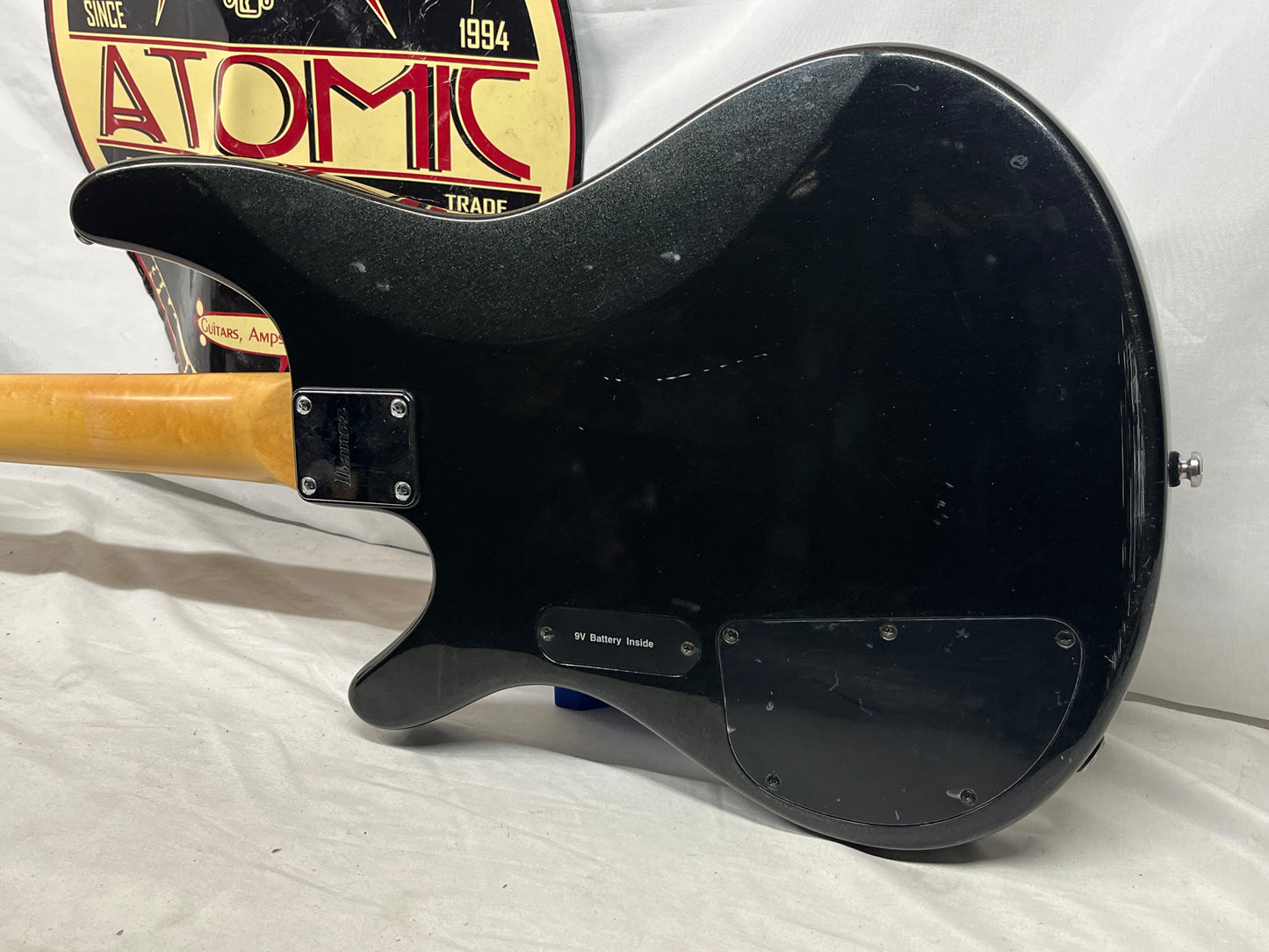 Ibanez Soundgear SRX 300 4-String Doublecut Electric Bass