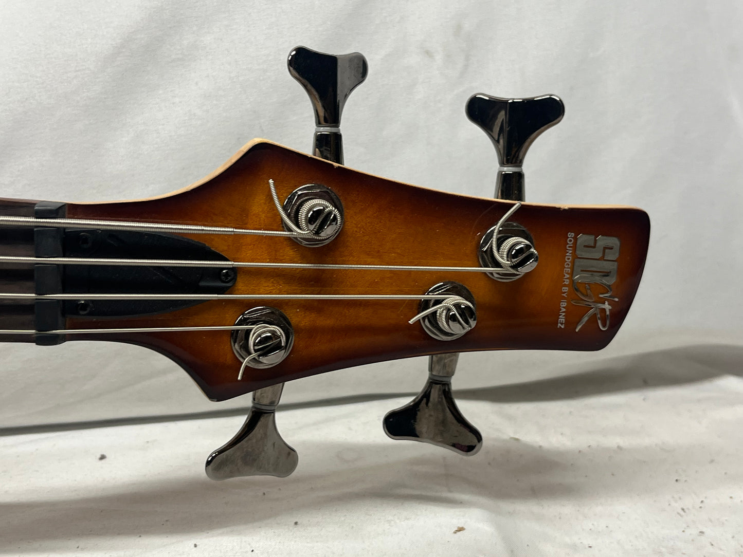 Ibanez Soundgear SR370 4-String Electric Bass