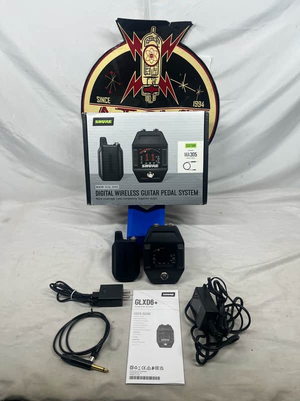 Shure GLXD16+ Z3 Frequency Band Digital Wireless Guitar Pedal System