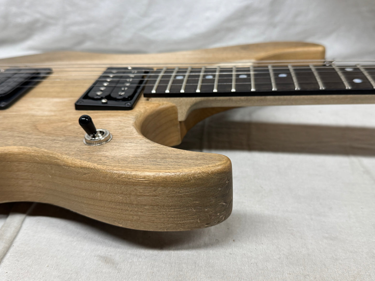 Washburn USA Signature Series 4N-D-U Nuno Bettencourt Signature Model Guitar with Case