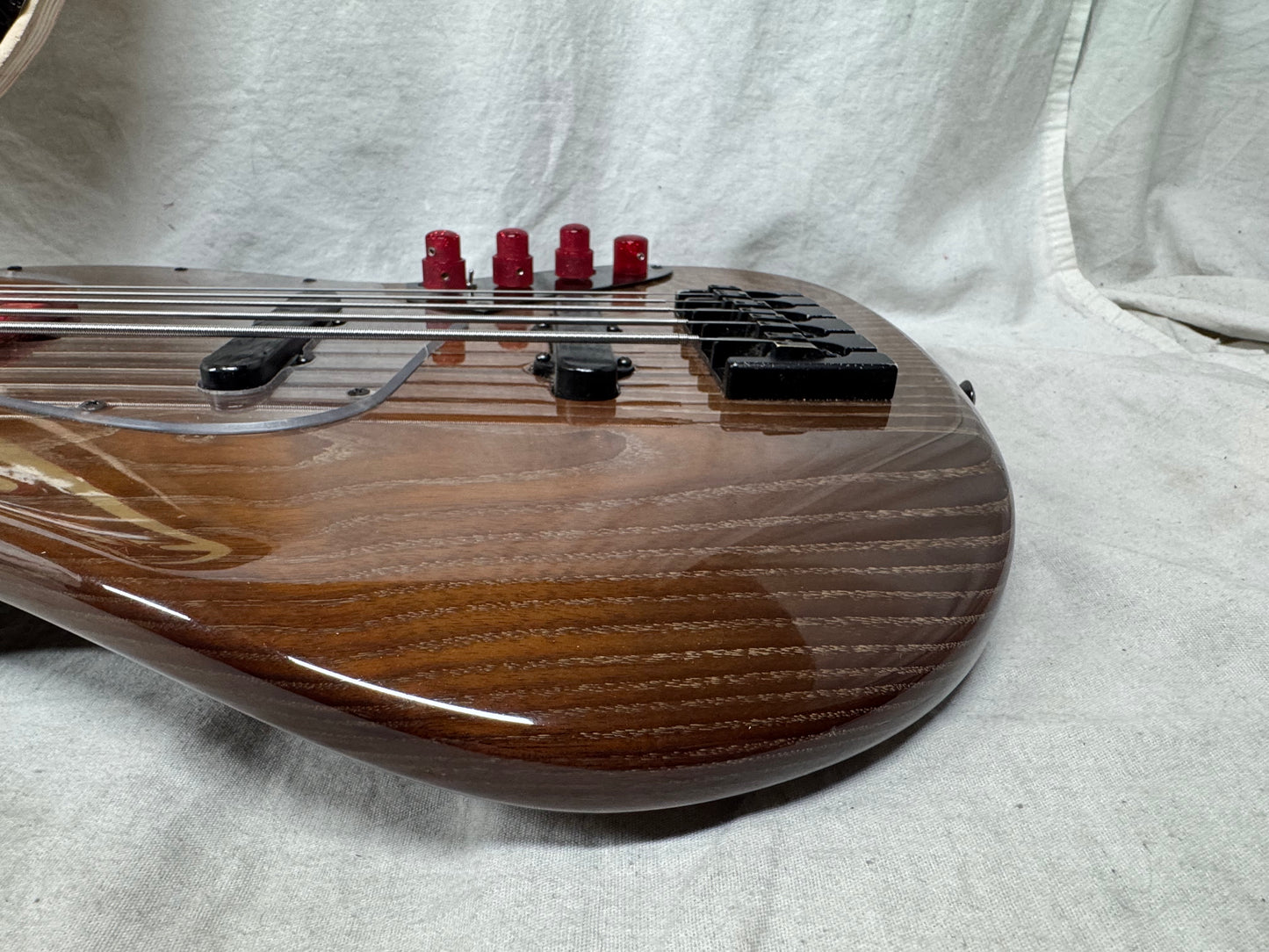 Marco Bass Guitars TFL Singlecut 5-string Bass with John East preamp / handmade Marco pickups