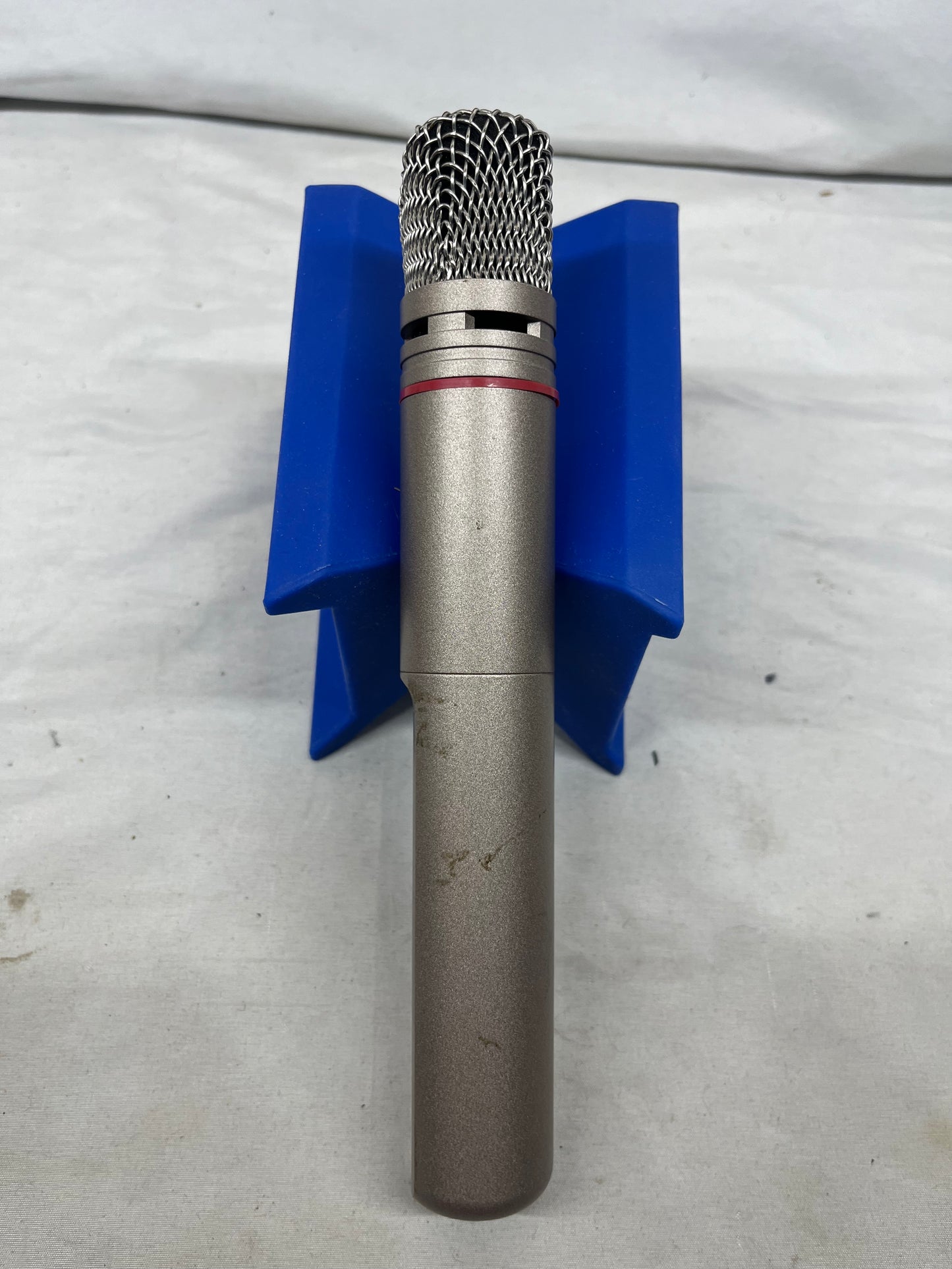 AKG C1000S Small-Diaphragm Multi-Pattern Condenser Microphone with Case
