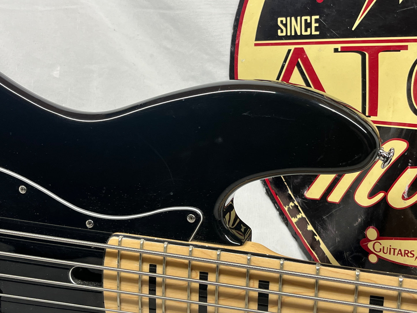 Sire Marcus Miller V7 5-String Electric Bass