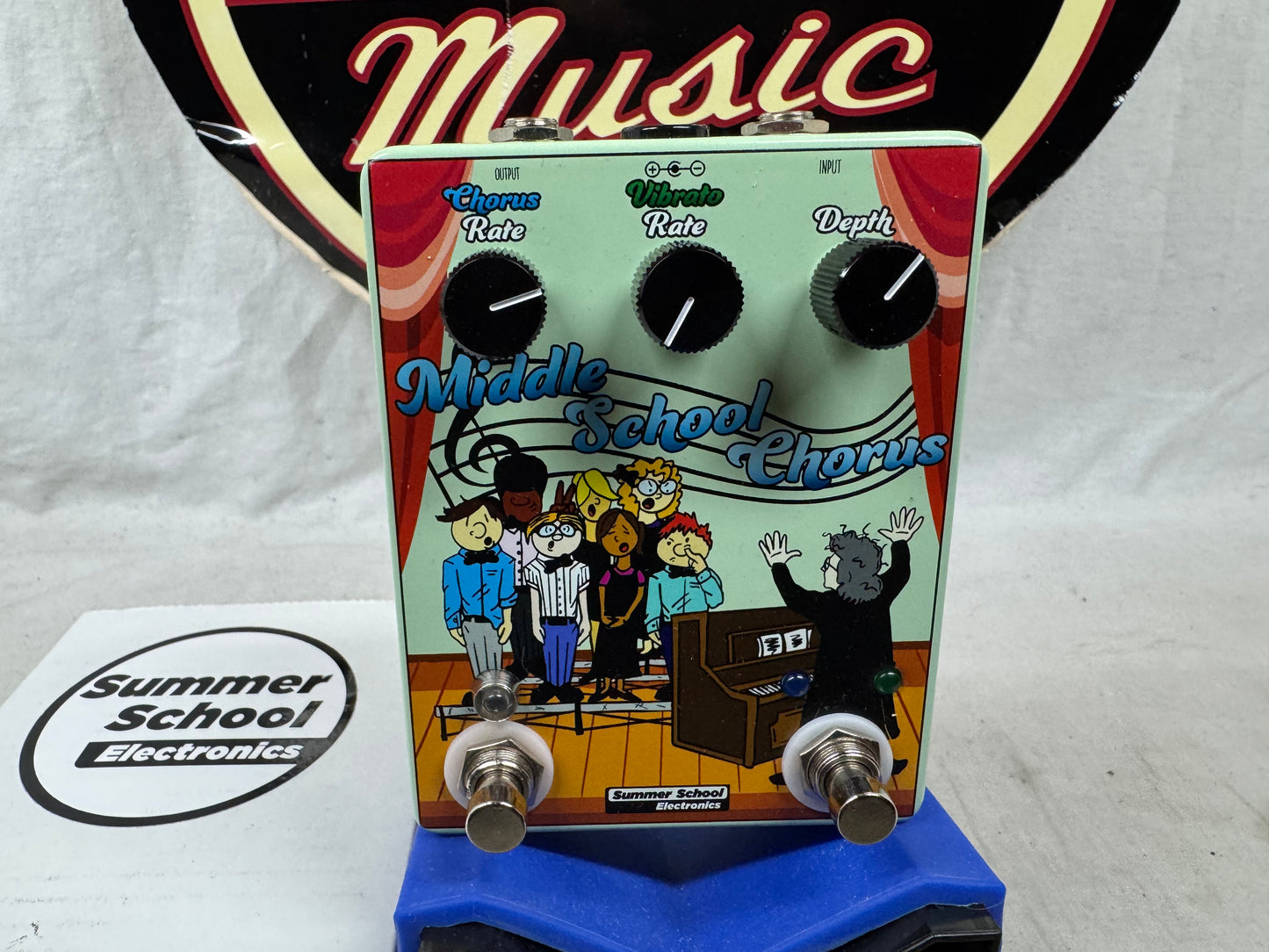 Summer School Electronics Middle School Chorus Vibrato Pedal with Box