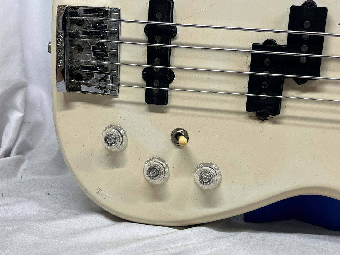 Kramer Striker 700ST 4-String P-Style Electric Bass