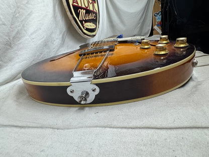 Epiphone Sorento Semi-Hollowbody Guitar with Case Reissue