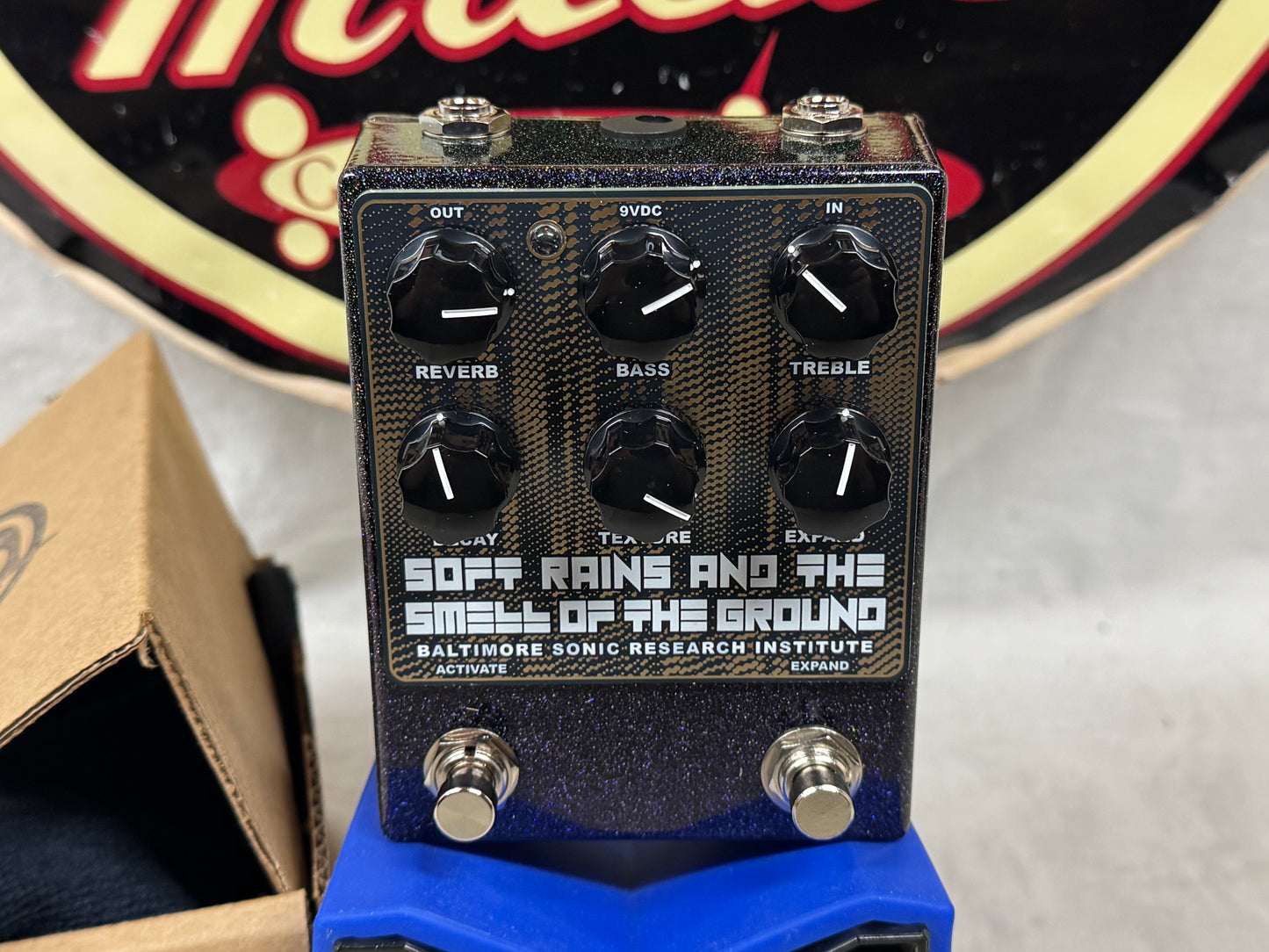 Baltimore Sonic Research Institute BSRI Soft Rains And The Smell Of The Ground Reverb Pedal with Box