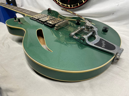 Gretsch Streamliner G2627T/GRG Semi-Hollow Body Electric Guitar