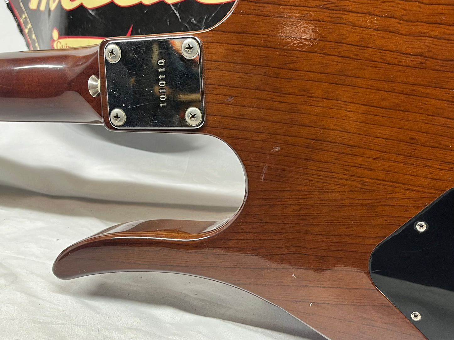Hondo HP-1081 Longhorn Electric Guitarlin