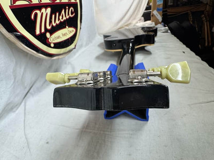 Gibson Les Paul Classic Guitar with Case - Image 25