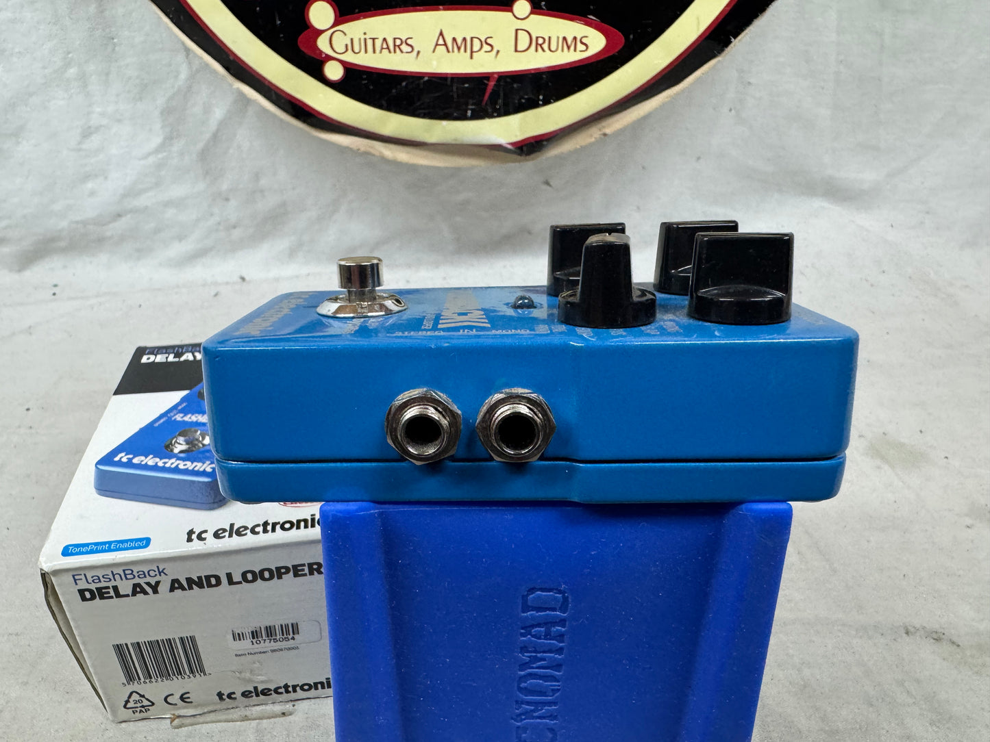 TC Electronic Flashback v1 Delay Looper Pedal with Box