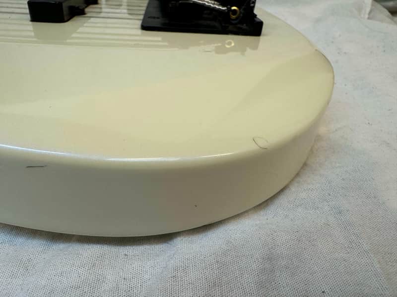 Carvin LB76 LB-76 6-string Bass with Case - s/n 43381 - Image 15