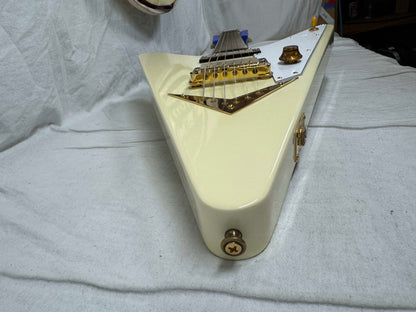 Gibson DSRVCWGH1 Limited Edition Reverse Flying V Guitar with Case 2007 - Alpine White
