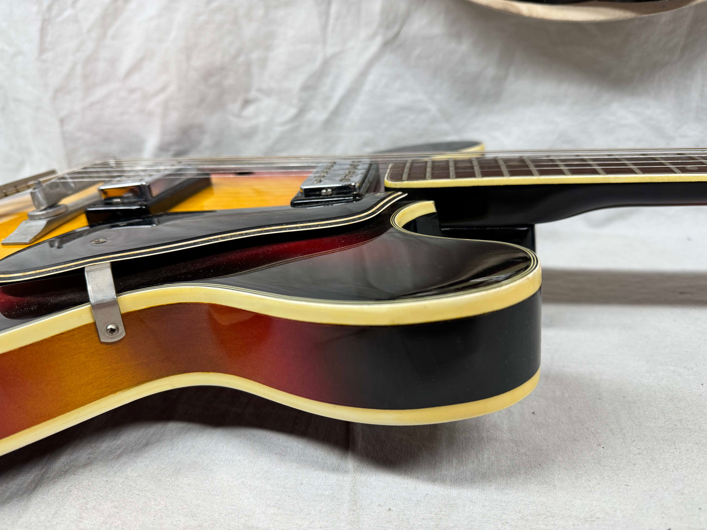 Kapa Model 500 Semi-Hollowbody Double Cutaway Guitar