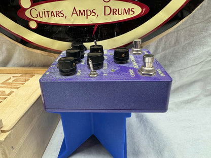 Adventure Audio Demogorgon v3 Fuzz Tremolo Reverb Pedal with Wood Box