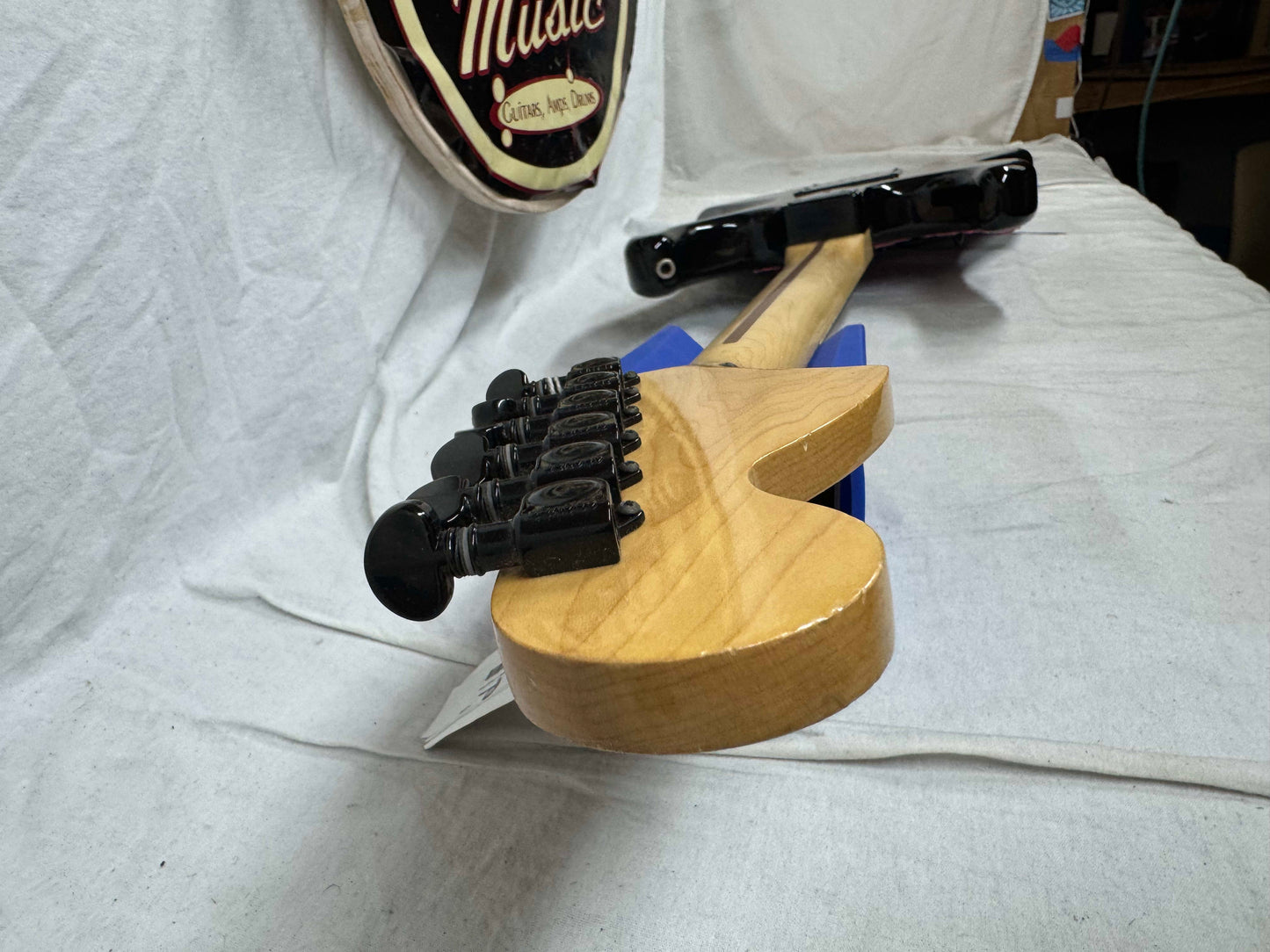 Squier by Fender MIJ Made In Japan Stratocaster Guitar with Floyd Rose + EMGs Upgrades + Case 1985 - 1986 - Black / Maple neck