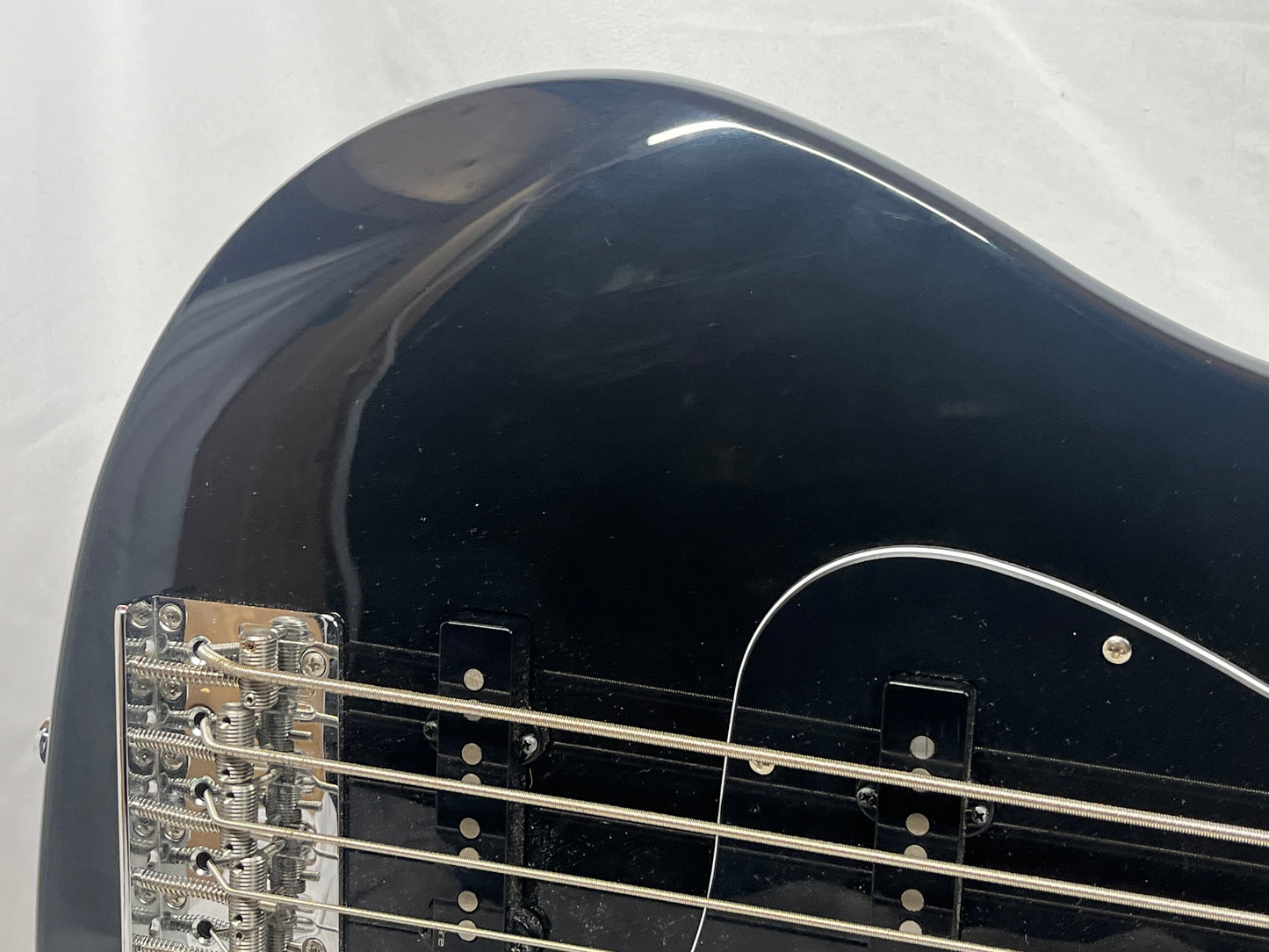 Sire Marcus Miller V7 5-String Doublecut Electric Bass