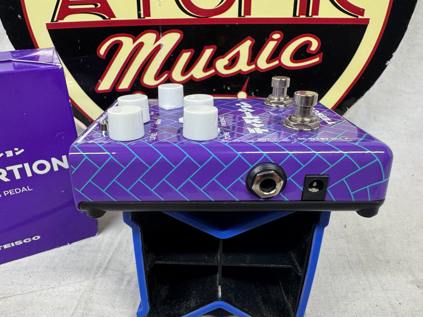 Teisco Analog Distortion Pedal with Box