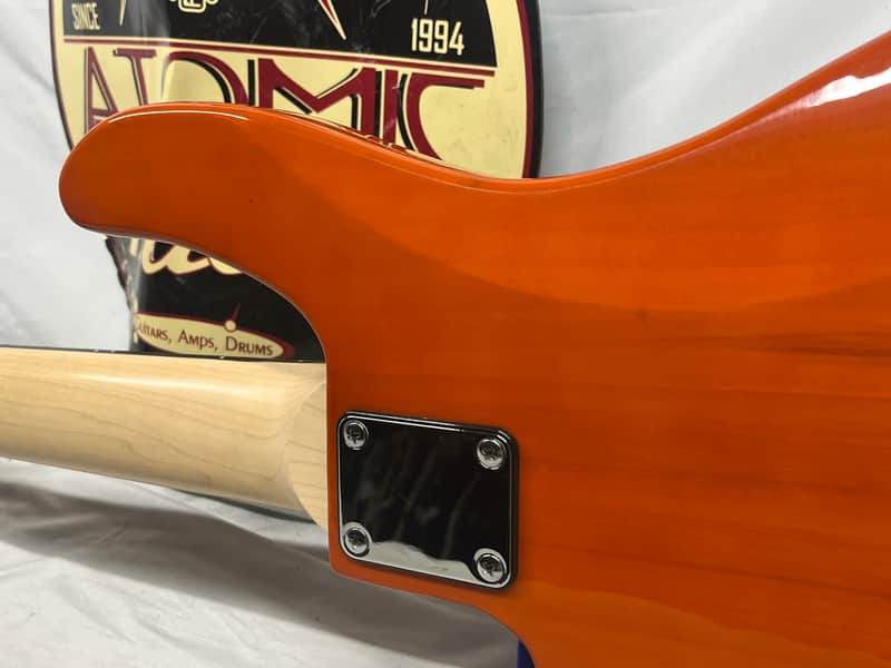 woofy basses Poodle 5 5-String Electric Bass - Image 13