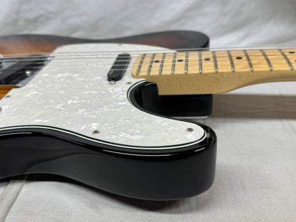 Fender American Professional Telecaster Guitar 2017 - 2-Color Sunburst / Maple neck